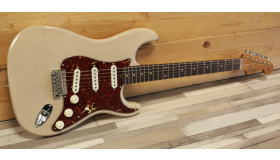 Fender Custom Shop LTD Roasted Pine Stratocaster DLX Closet Classic, Honey Blonde